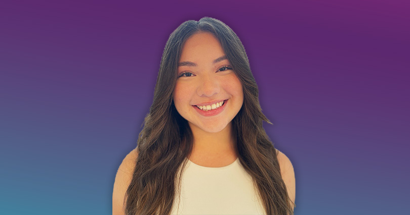 An image with a purple background of Daniela Neria Garcia smiling.